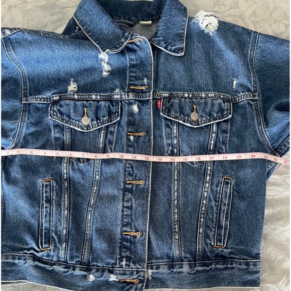 Levi's Premium Distressed Denim Trucker Jacket Women's M Medium Jean Coat - Picture 3 of 11